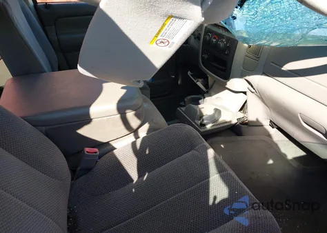 2005 Dodge Ram 1500 Slt/Laramie z USA, uszkodzony, nr VIN 1D7HU18D45S154443